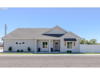 665 Browndell Ln, Stanfield, OR 97875