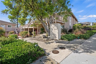 1745 Los Feliz Dr Unit 2, Thousand Oaks, CA 91362