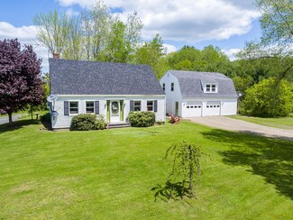 227 Ridge Rd, Newcastle, ME 04553