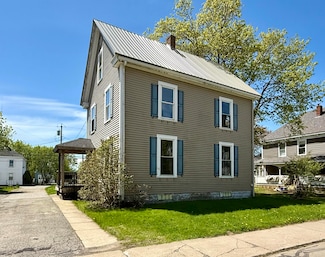 68 Washington St, Eastport, ME 04631