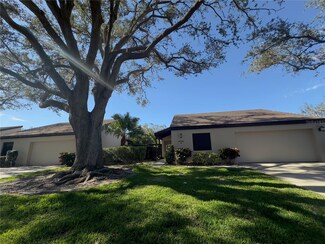 3725 Glen Oaks Manor Dr, Sarasota, FL 34232