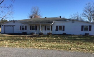 110 N 2nd St, New Douglas, IL 62074