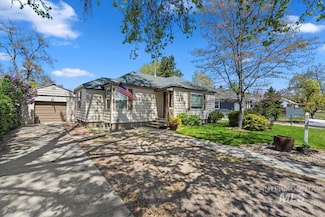 2706 W Ponderosa Rd, Boise, ID 83705