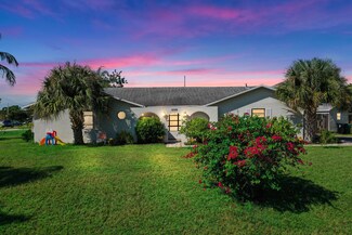 698 SE Delancey Ln, Port Saint Lucie, FL 34984