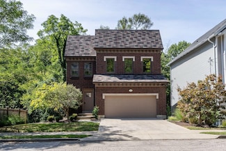 3221 Golden Ave, Cincinnati, OH 45226
