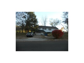 33685 Scott St, De Soto, KS 66018
