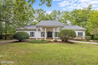 2843 Drake Mallard Dr, Grimesland, NC 27837