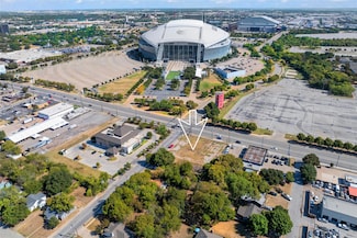 706 E Rogers St, Arlington, TX 76011
