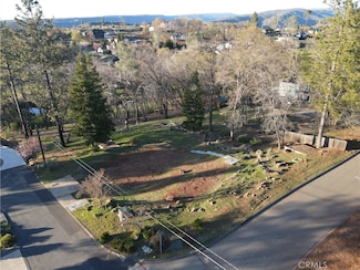 231 Pinewood Dr, Paradise, CA 95969