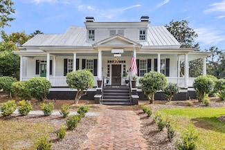 115 S Magnolia St, Summerville, SC 29483