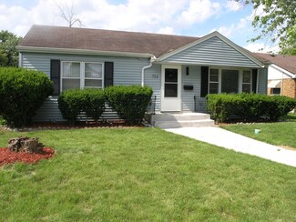 714 E 156th Place, South Holland, IL 60473