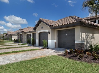 5518 Palmer Cir Unit 102, Bradenton, FL 34211