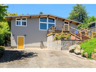 2460 Olive St, Eugene, OR 97405