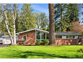 6031 SW Haines St, Portland, OR 97219