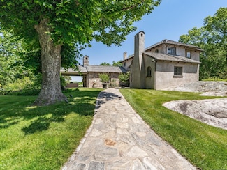 213 Beaver Brook Rd, Old Lyme, CT 06371