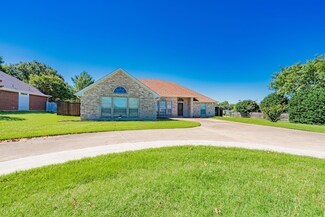 104 Fairway Ln, Crandall, TX 75114