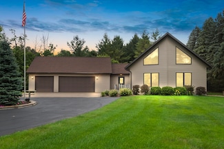 2933 Berringer Rd, Two Rivers, WI 54241