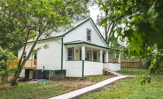 702 N Hickory St, Salem, MO 65560