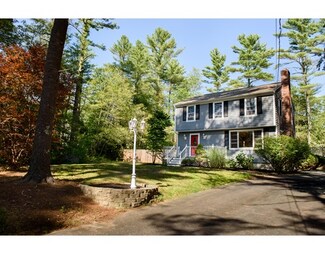116 Sarah Sherman Rd, Rochester, MA 02770