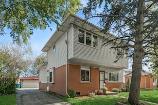 1253 Arthur St, Calumet City, IL 60409