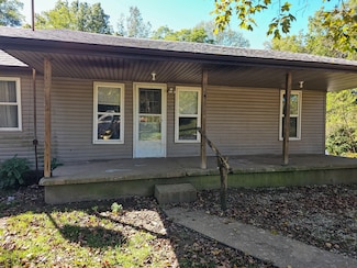 5265 W Coletrane Hill Rd, Connersville, IN 47331