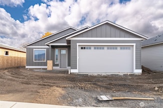 573 S Perry Ave, East Wenatchee, WA 98802