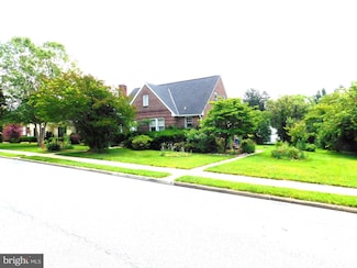 704 Fairview Ave, Frederick, MD 21701