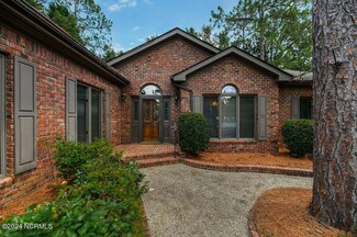 1460 Monticello Dr, Pinehurst, NC 28374