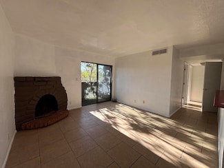 241 La Vida Nueva Del Oeste SW, Albuquerque, NM 87105