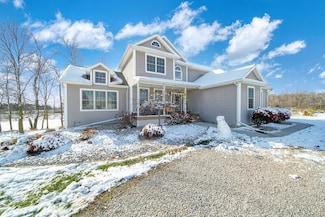 7025 Tuttle Rd, Pittsford, MI 49271