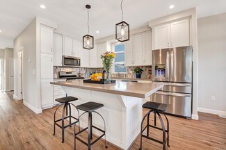 3340 Don Tomaso Dr, Carlsbad, CA 92010