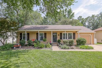 10517 W 89th St, Overland Park, KS 66214