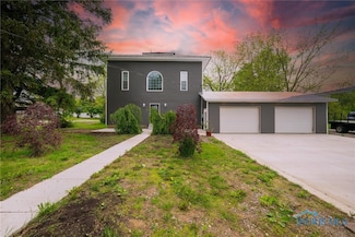 301 N Gorham St, Fayette, OH 43521