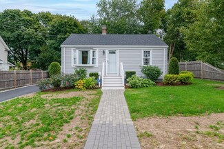 34 Linden St, Rockland, MA 02370