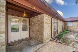 301 Asbury St, Jacksonville, TX 75766