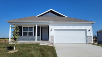 712 E Goldfinch Dr, Tiffin, IA 52340