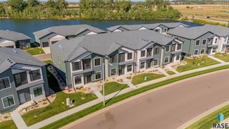 8611 W Shoreline Place, Sioux Falls, SD 57107