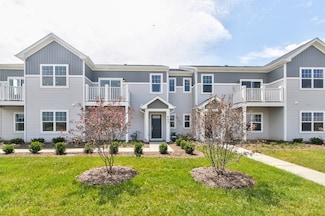 225 Kingsport Dr, South Elgin, IL 60177