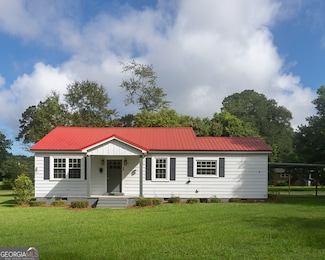 438 Dogwood Dr NE, Pelham, GA 31779