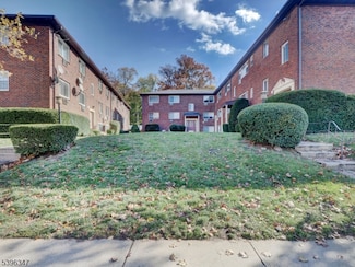 372 Valley St Unit 5F, South Orange, NJ 07079