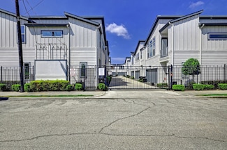 659 Press St, Houston, TX 77020