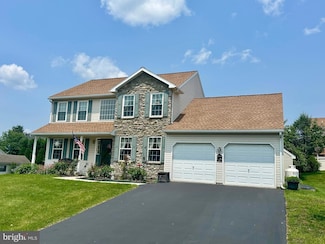 167 Pond View Dr, Hamburg, PA 19526