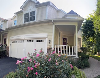 19 Augusta Dr, Cortlandt, NY 10567