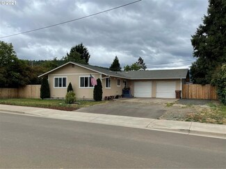 663 E Fourth Ave, Riddle, OR 97469