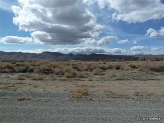 11 Northridge Dr, Yerington, NV 89447