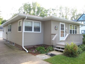 312 E Bluff St, Boscobel, WI 53805
