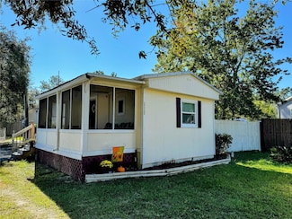 27722 Nancy Ave, Paisley, FL 32767
