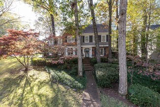 2255 Wickersham Ln, Germantown, TN 38139