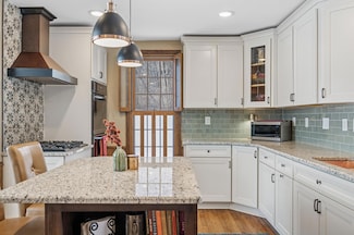 320 Myrtle St W, Stillwater, MN 55082