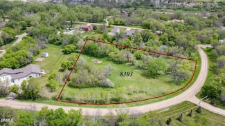 8303 Briardale Loop, Lincoln-Fort Rice, ND 58504